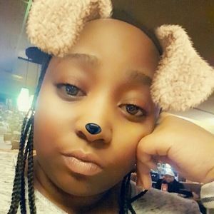 Meet your Posher, Candice